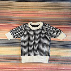 Banana Republic thick heart stitch sweater in black and white